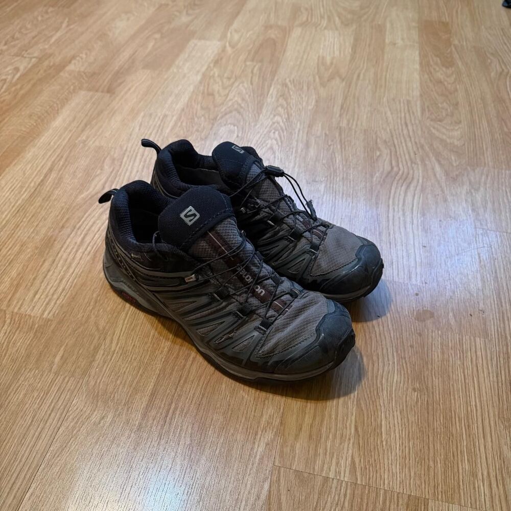 Salomon Men's Brown and Black Trainers
